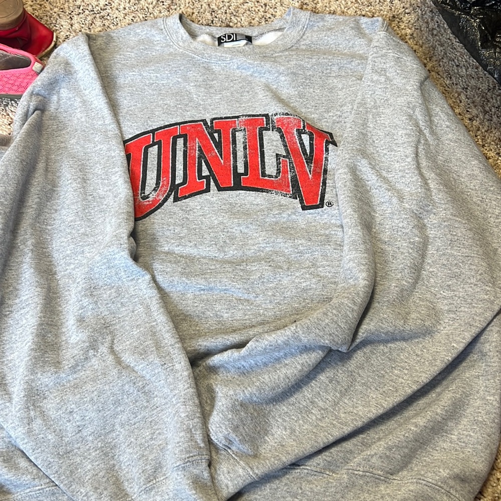 UNLV size medium